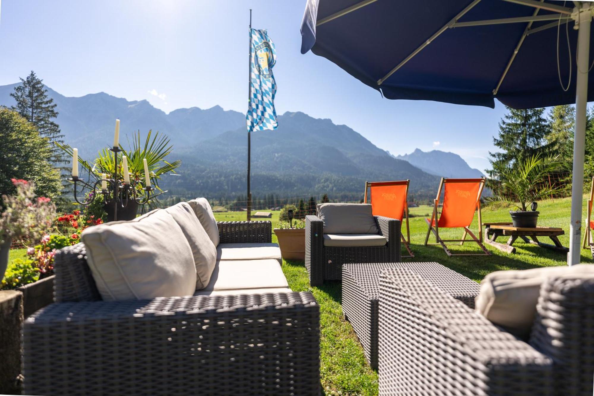 Parkhotel 4 Sterne Superior Alpenjuwel Mit Genuss, Golf & Wellness In Der Karwendel-region Tradition Trifft Eleganz Im Stilvollen Rueckzugsort 4*