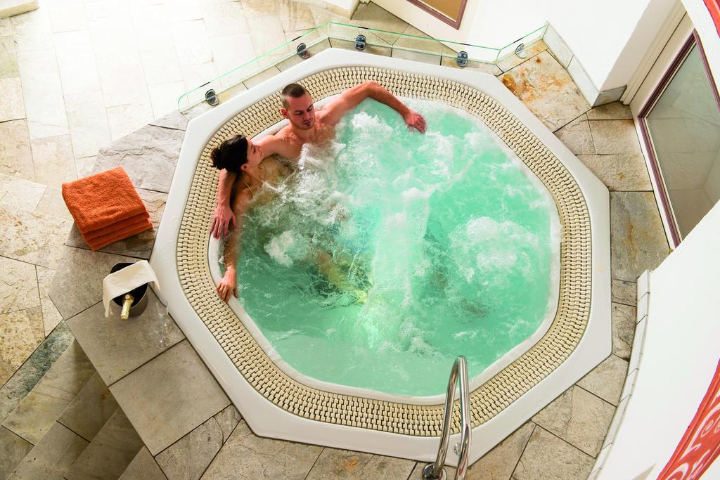Parkhotel 4 Sterne Superior Alpenjuwel Mit Genuss, Golf & Wellness In Der Karwendel-region Tradition Trifft Eleganz Im Stilvollen Rueckzugsort Hotel 4*